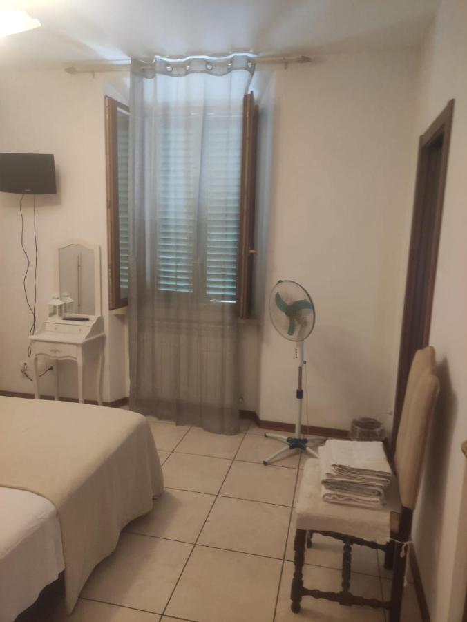 Casa Di Roberto Apartment Сиена Екстериор снимка