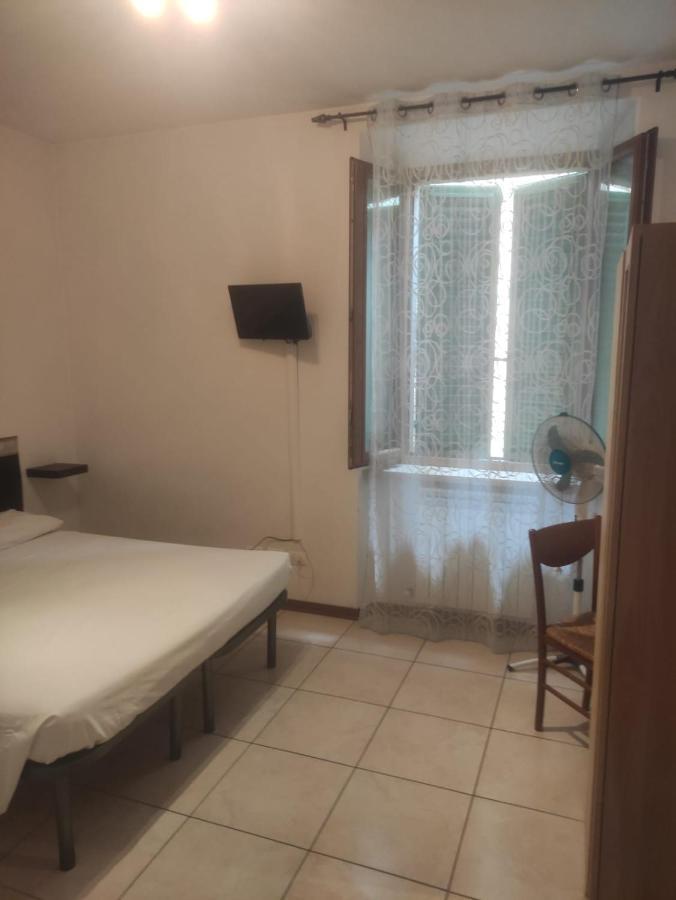 Casa Di Roberto Apartment Сиена Екстериор снимка