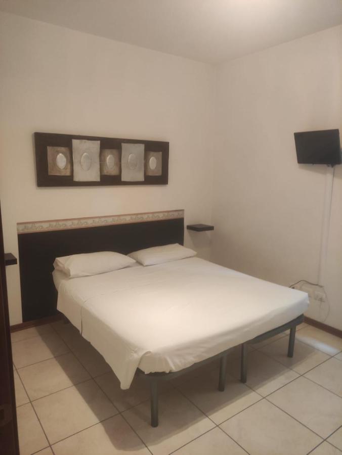 Casa Di Roberto Apartment Сиена Екстериор снимка